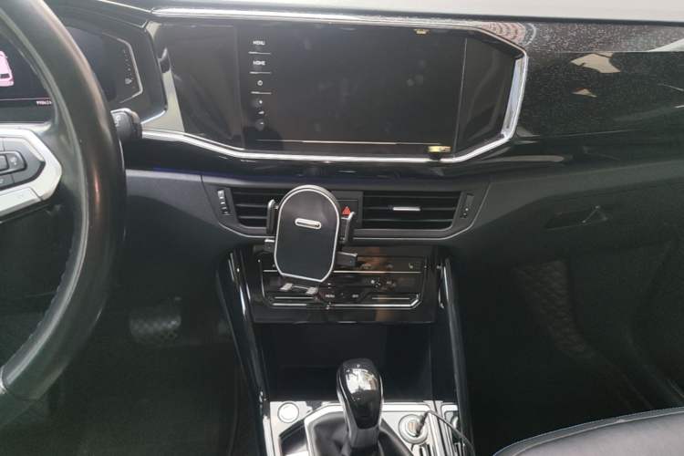 Used Volkswagen Tayron GTE Plug-in Hybrid 2020 1.4T Luxury Model Audio And AC Panel