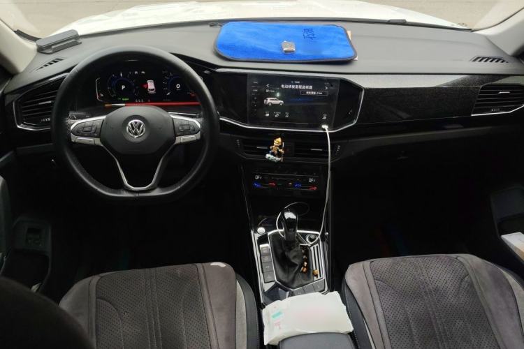 Used Volkswagen Tayron GTE Plug-in Hybrid 2020 1.4T Luxury Model Center Console