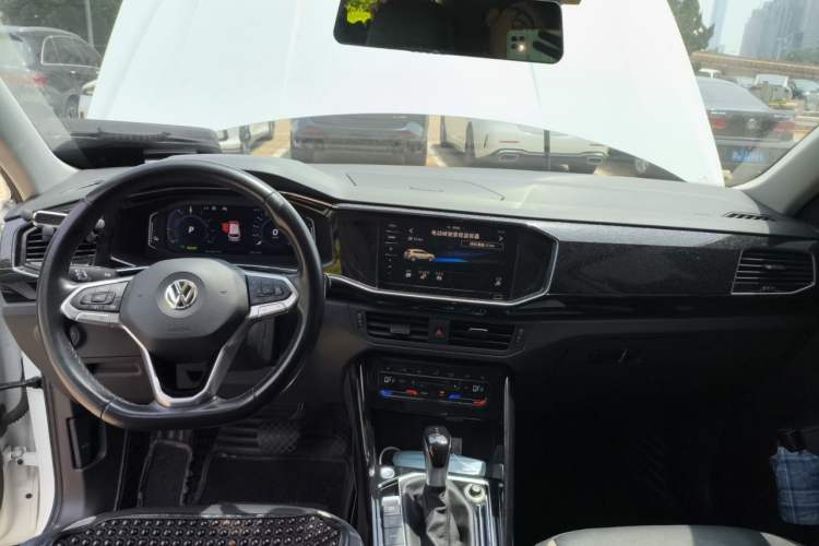 Used Volkswagen Tayron GTE Plug-in Hybrid 2020 1.4T Luxury Model Center Console