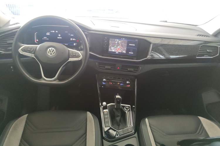 Used Volkswagen Tayron GTE Plug-in Hybrid 2020 1.4T Luxury Model Center Console