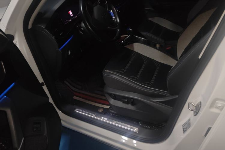 Used Volkswagen Tayron GTE Plug-in Hybrid 2020 1.4T Luxury Model Driver Seat