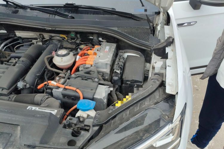 Used Volkswagen Tayron GTE Plug-in Hybrid 2020 1.4T Luxury Model Engine Bay Left