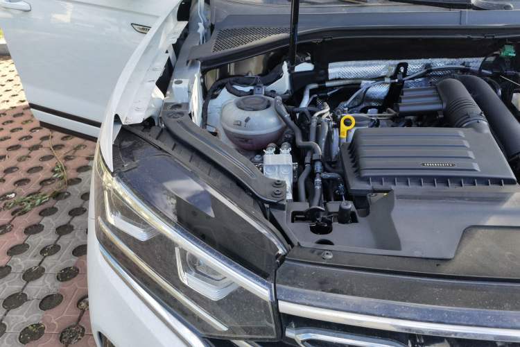 Used Volkswagen Tayron GTE Plug-in Hybrid 2020 1.4T Luxury Model Engine Bay Right