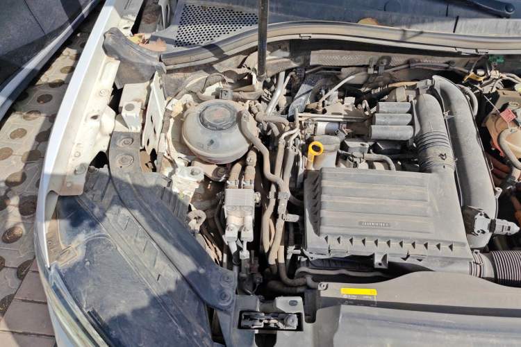 Used Volkswagen Tayron GTE Plug-in Hybrid 2020 1.4T Luxury Model Engine Bay Right
