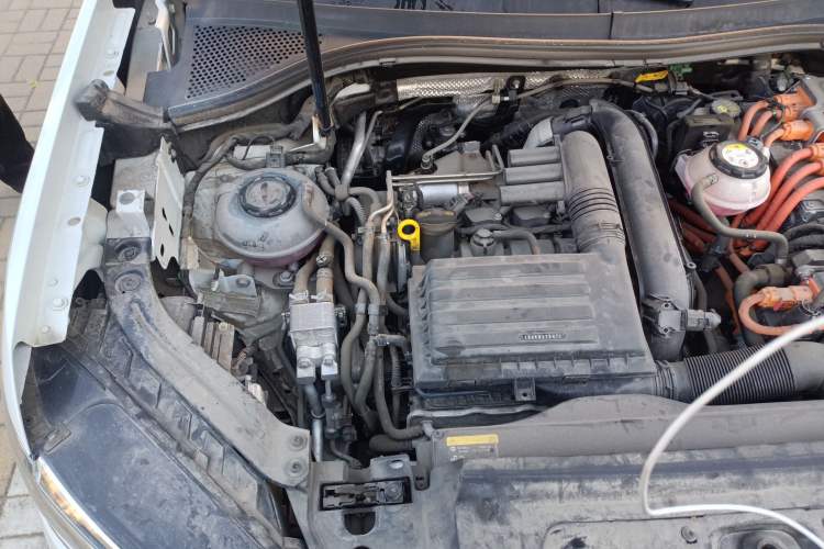 Used Volkswagen Tayron GTE Plug-in Hybrid 2020 1.4T Luxury Model Engine Bay Right