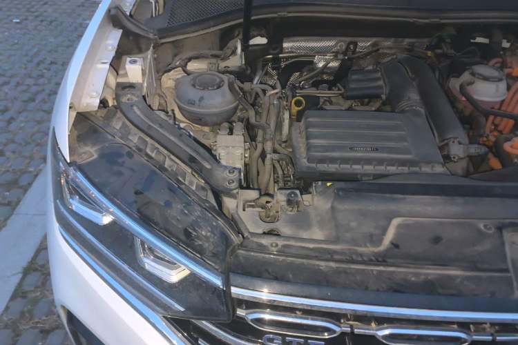 Used Volkswagen Tayron GTE Plug-in Hybrid 2020 1.4T Luxury Model Engine Bay Right
