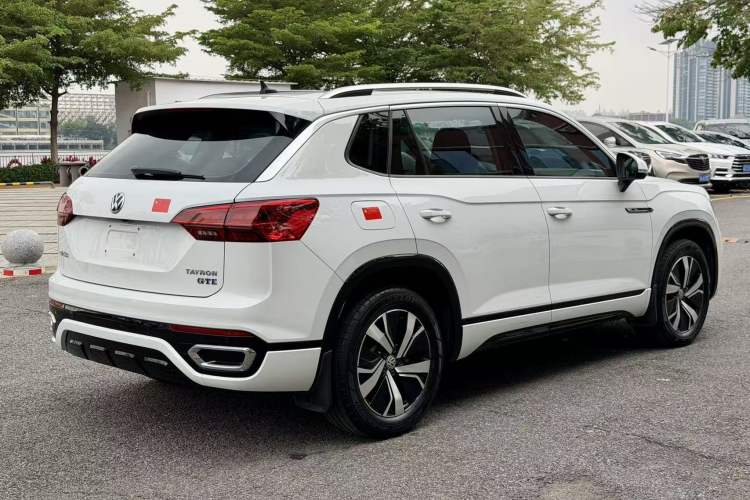 Used Volkswagen Tayron GTE Plug-in Hybrid 2020 1.4T Luxury Model Exterior 2