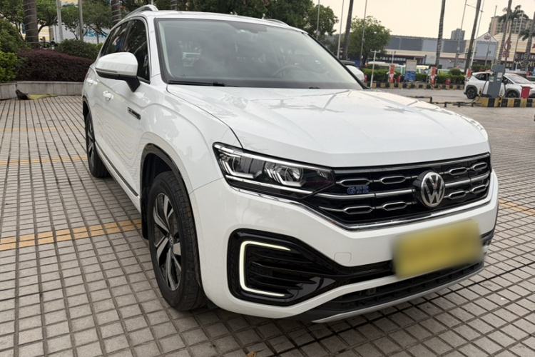 Used Volkswagen Tayron GTE Plug-in Hybrid 2020 1.4T Luxury Model Exterior 2