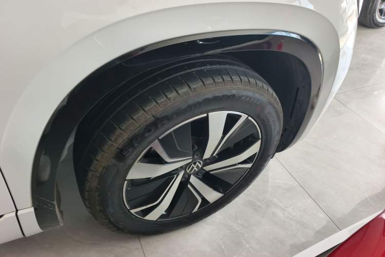 Used Volkswagen Tayron GTE Plug-in Hybrid 2020 1.4T Luxury Model Exterior 8