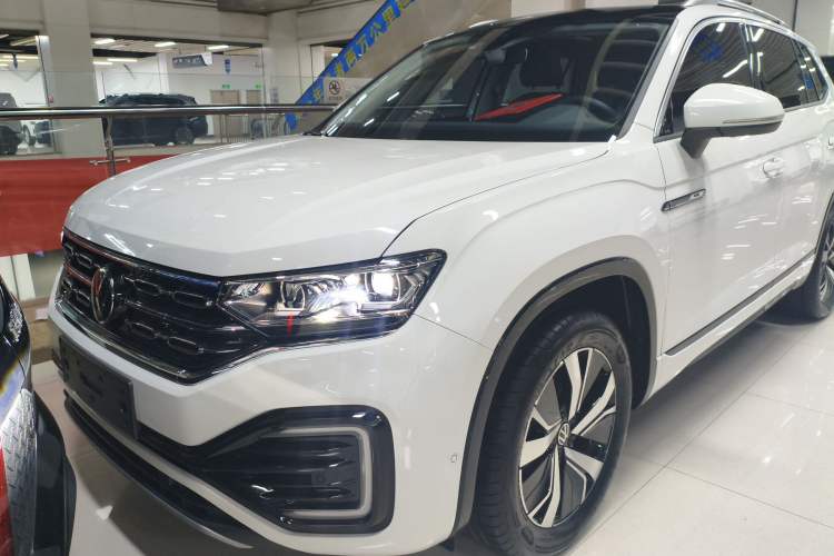 Used Volkswagen Tayron GTE Plug-in Hybrid 2020 1.4T Luxury Model Front