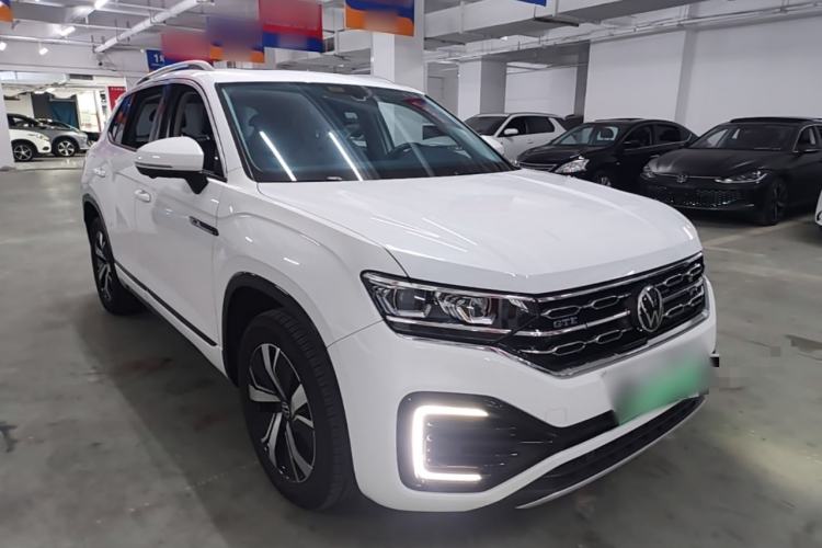 Used Volkswagen Tayron GTE Plug-in Hybrid 2020 1.4T Luxury Model Front Right 45 Deg