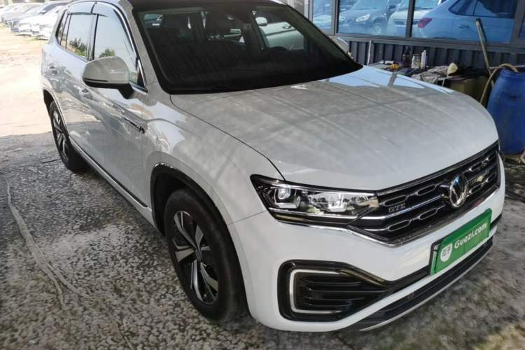 Used Volkswagen Tayron GTE Plug-in Hybrid 2020 1.4T Luxury Model Front Right 45 Deg
