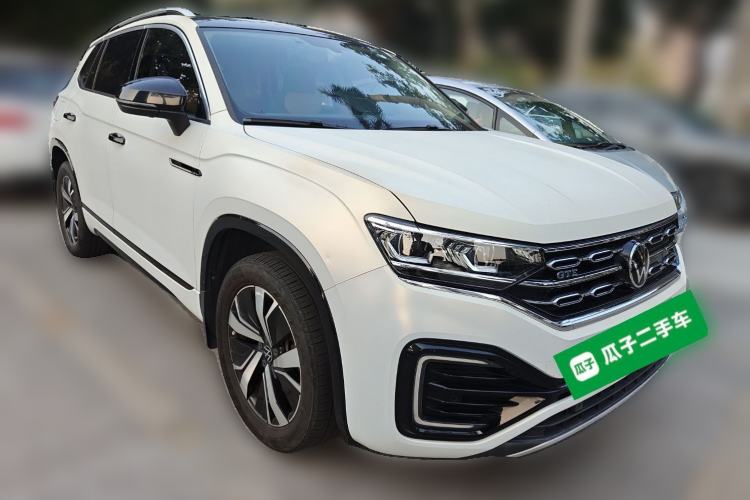 Used Volkswagen Tayron GTE Plug-in Hybrid 2020 1.4T Luxury Model Front Right 45 Deg