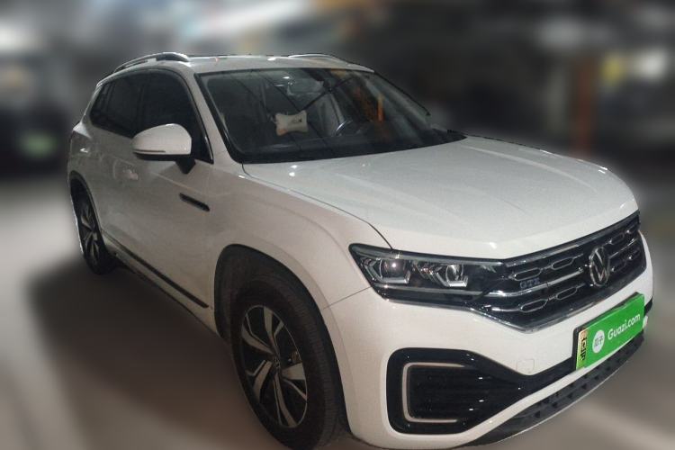 Used Volkswagen Tayron GTE Plug-in Hybrid 2020 1.4T Luxury Model Front Right 45 Deg