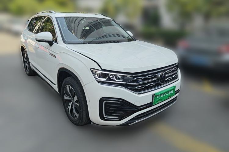 Used Volkswagen Tayron GTE Plug-in Hybrid 2020 1.4T Luxury Model Front Right 45 Deg
