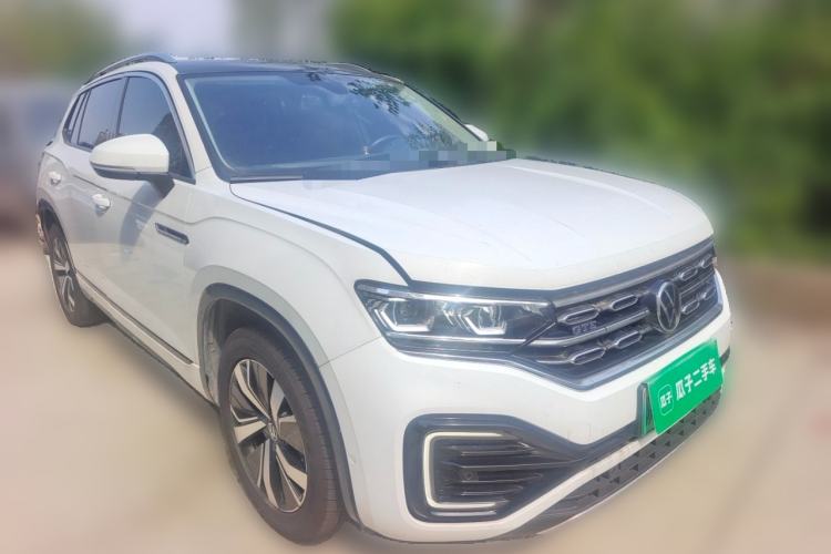 Used Volkswagen Tayron GTE Plug-in Hybrid 2020 1.4T Luxury Model Front Right 45 Deg
