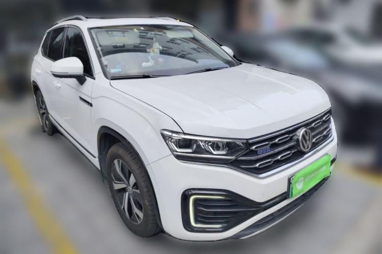 Used Volkswagen Tayron GTE Plug-in Hybrid 2020 1.4T Luxury Model Front Right 45 Deg
