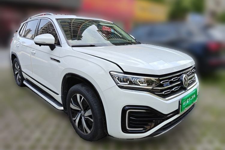 Used Volkswagen Tayron GTE Plug-in Hybrid 2020 1.4T Luxury Model Front Right 45 Deg