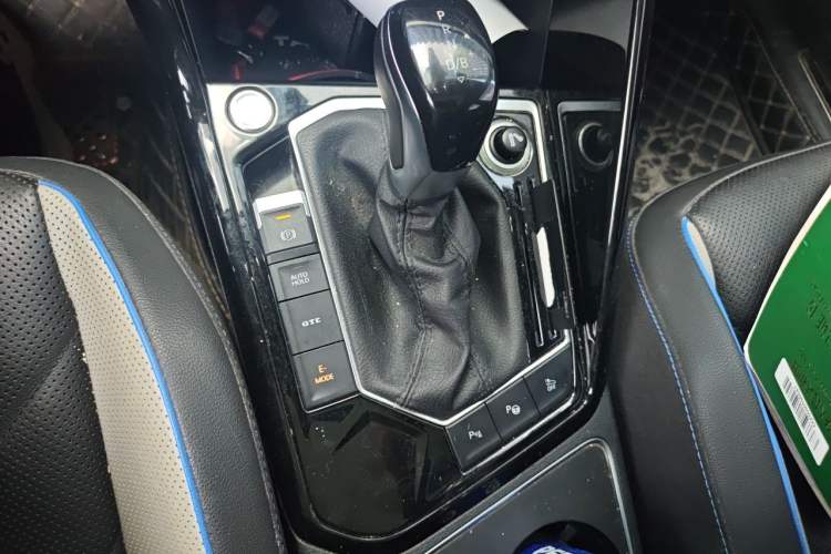 Used Volkswagen Tayron GTE Plug-in Hybrid 2020 1.4T Luxury Model Gear Lever