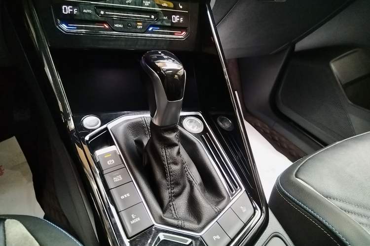 Used Volkswagen Tayron GTE Plug-in Hybrid 2020 1.4T Luxury Model Gear Lever