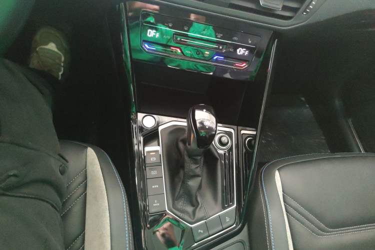 Used Volkswagen Tayron GTE Plug-in Hybrid 2020 1.4T Luxury Model Gear Lever