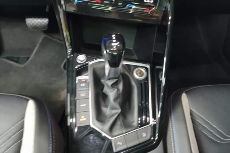 Used Volkswagen Tayron GTE Plug-in Hybrid 2020 1.4T Luxury Model Gear Lever