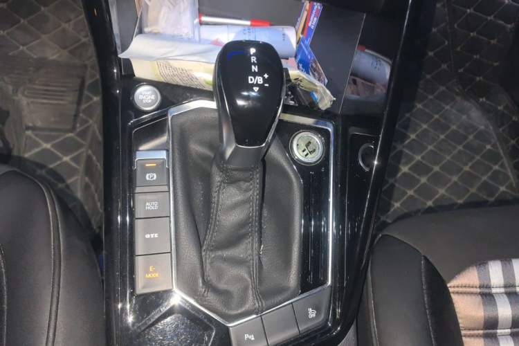 Used Volkswagen Tayron GTE Plug-in Hybrid 2020 1.4T Luxury Model Gear Lever