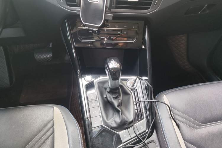 Used Volkswagen Tayron GTE Plug-in Hybrid 2020 1.4T Luxury Model Gear Lever