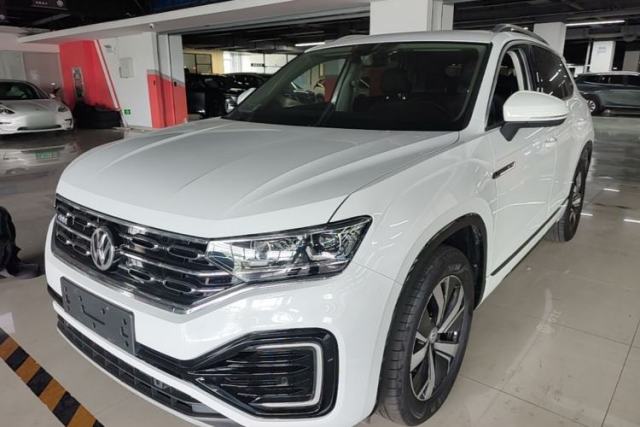 Ojetý Volkswagen Tayron GTE Plug-in Hybrid 2020 1.4T Luxury Model