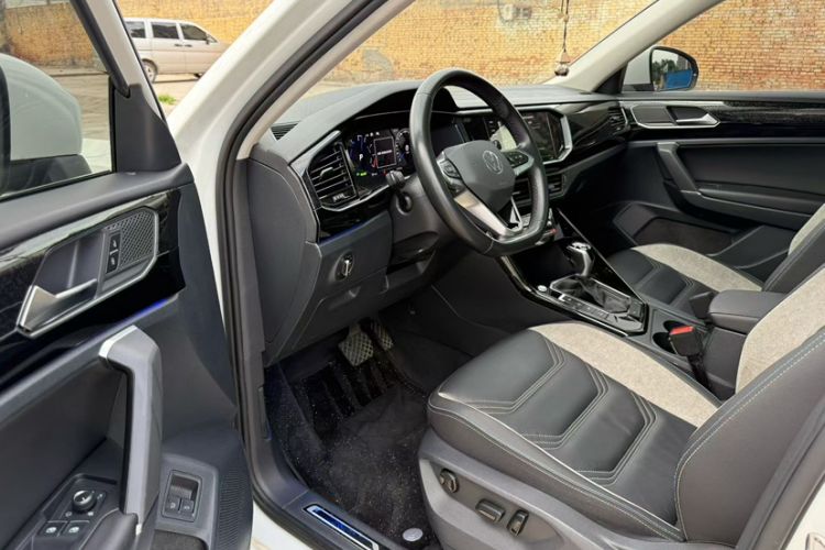 Used Volkswagen Tayron GTE Plug-in Hybrid 2020 1.4T Luxury Model Interior 3