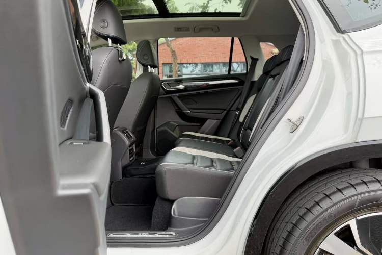 Used Volkswagen Tayron GTE Plug-in Hybrid 2020 1.4T Luxury Model Interior 3
