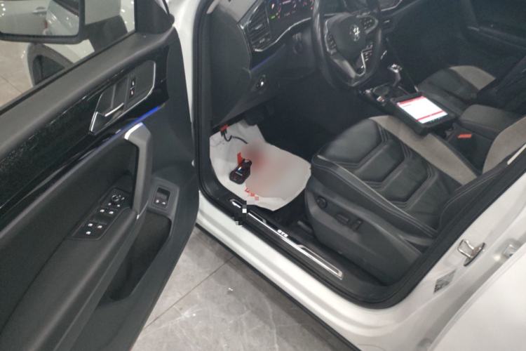 Used Volkswagen Tayron GTE Plug-in Hybrid 2020 1.4T Luxury Model Interior 3
