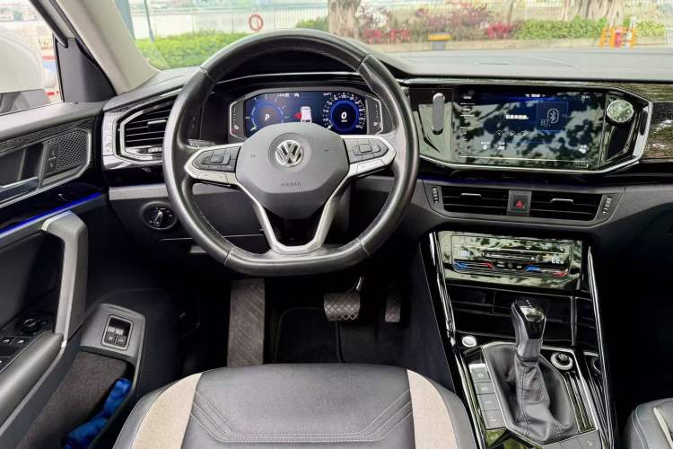 Used Volkswagen Tayron GTE Plug-in Hybrid 2020 1.4T Luxury Model Interior 5