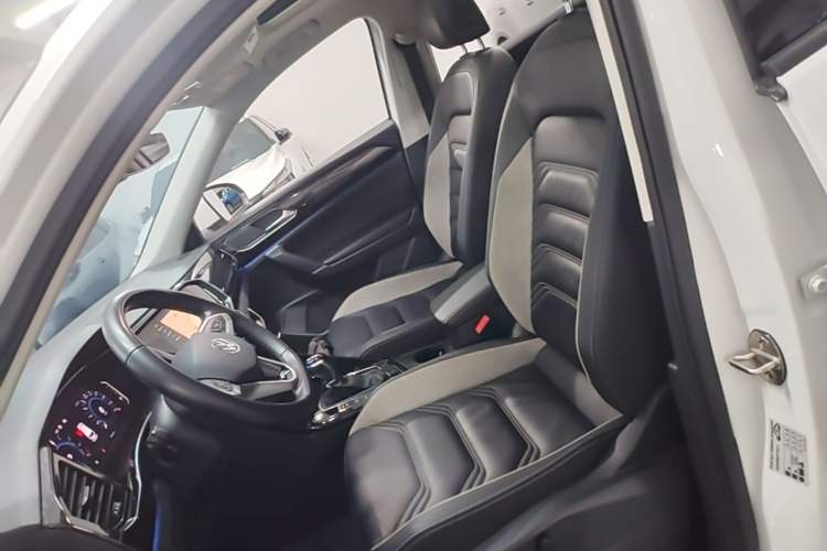 Used Volkswagen Tayron GTE Plug-in Hybrid 2020 1.4T Luxury Model Left Front Seat