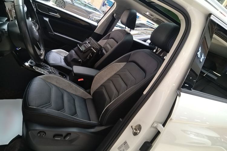 Used Volkswagen Tayron GTE Plug-in Hybrid 2020 1.4T Luxury Model Left Front Seat