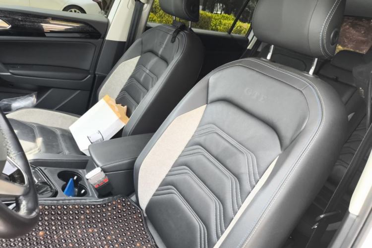 Used Volkswagen Tayron GTE Plug-in Hybrid 2020 1.4T Luxury Model Left Front Seat