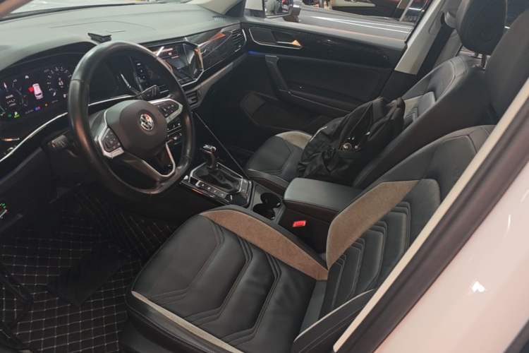 Used Volkswagen Tayron GTE Plug-in Hybrid 2020 1.4T Luxury Model Left Front Seat