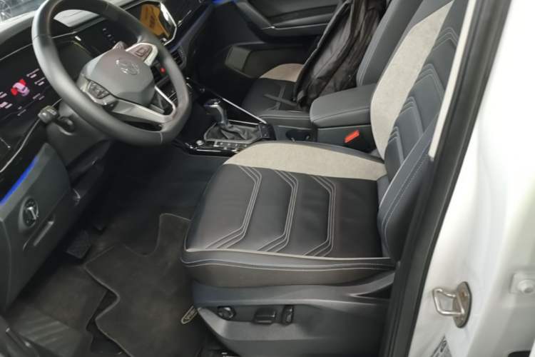 Used Volkswagen Tayron GTE Plug-in Hybrid 2020 1.4T Luxury Model Left Front Seat