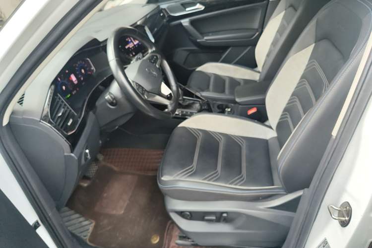 Used Volkswagen Tayron GTE Plug-in Hybrid 2020 1.4T Luxury Model Left Front Seat
