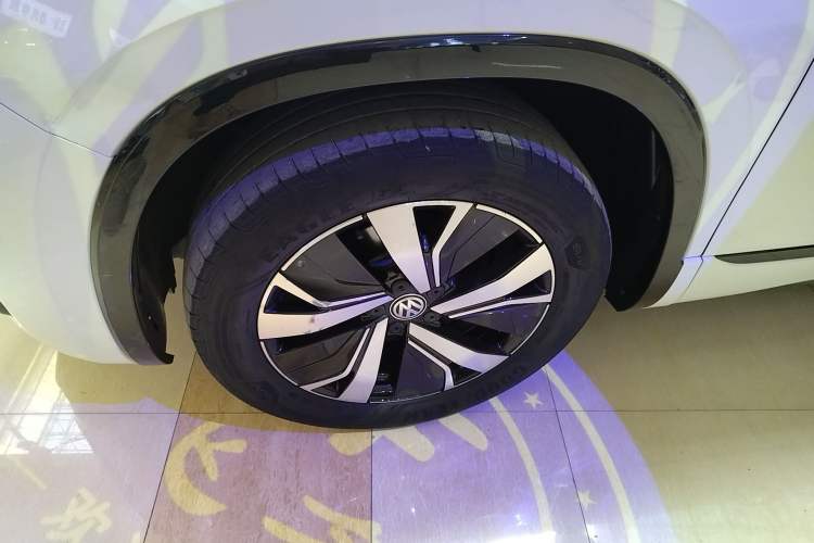 Used Volkswagen Tayron GTE Plug-in Hybrid 2020 1.4T Luxury Model Left Front Wheel Hub