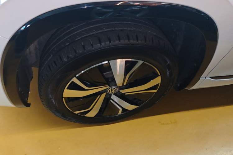 Used Volkswagen Tayron GTE Plug-in Hybrid 2020 1.4T Luxury Model Left Front Wheel Hub