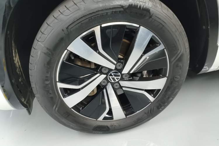 Used Volkswagen Tayron GTE Plug-in Hybrid 2020 1.4T Luxury Model Left Front Wheel Hub