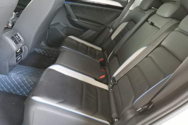 Used Volkswagen Tayron GTE Plug-in Hybrid 2020 1.4T Luxury Model Left Rear Seat