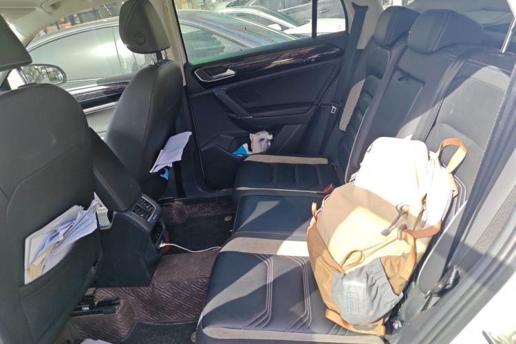 Used Volkswagen Tayron GTE Plug-in Hybrid 2020 1.4T Luxury Model Left Rear Seat