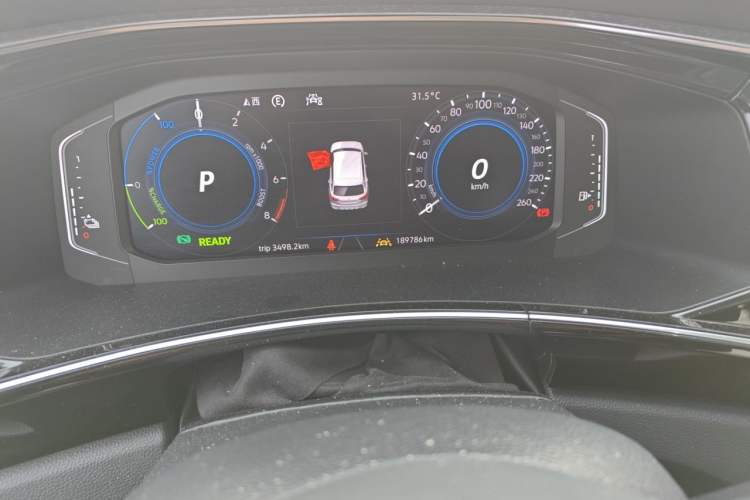 Used Volkswagen Tayron GTE Plug-in Hybrid 2020 1.4T Luxury Model Odometer Close Up
