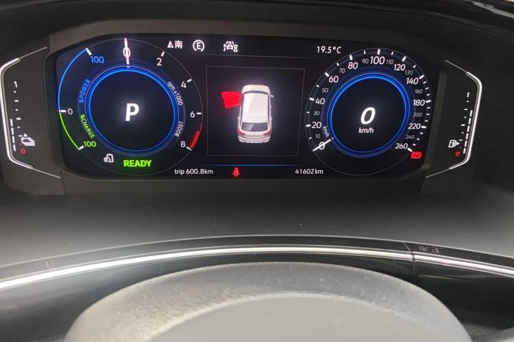 Used Volkswagen Tayron GTE Plug-in Hybrid 2020 1.4T Luxury Model Odometer Close Up