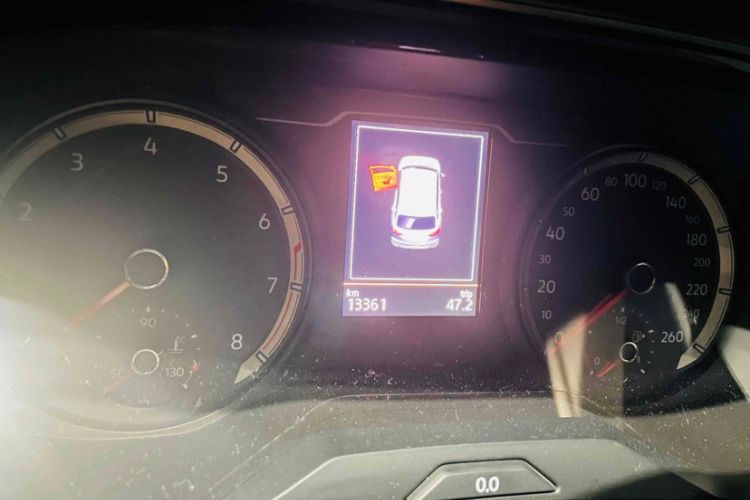 Used Volkswagen Tayron GTE Plug-in Hybrid 2020 1.4T Luxury Model Odometer Close Up