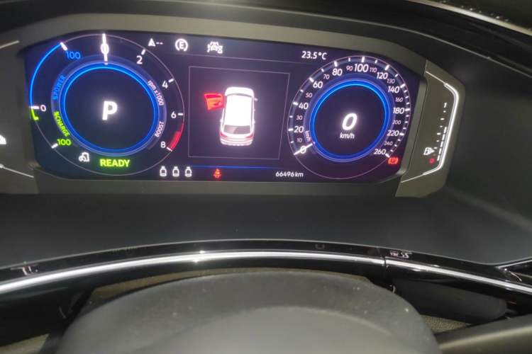 Used Volkswagen Tayron GTE Plug-in Hybrid 2020 1.4T Luxury Model Odometer Close Up