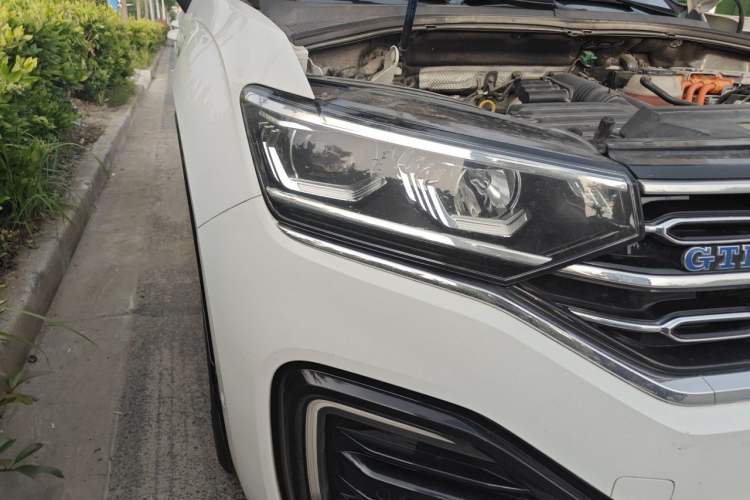Used Volkswagen Tayron GTE Plug-in Hybrid 2020 1.4T Luxury Model Right Front Headlight