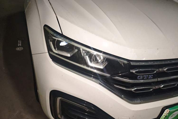 Used Volkswagen Tayron GTE Plug-in Hybrid 2020 1.4T Luxury Model Right Front Headlight